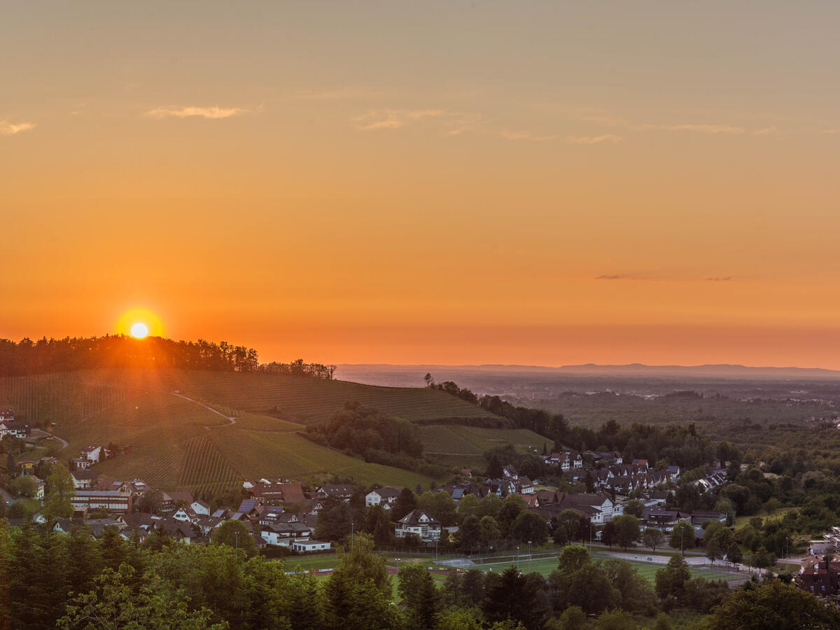 Sonnenuntergang im Sommer
